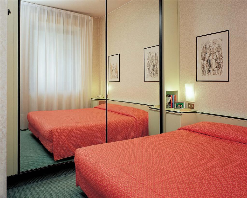 Unaway Hotel & Residence Linea Uno Milano Habitación foto