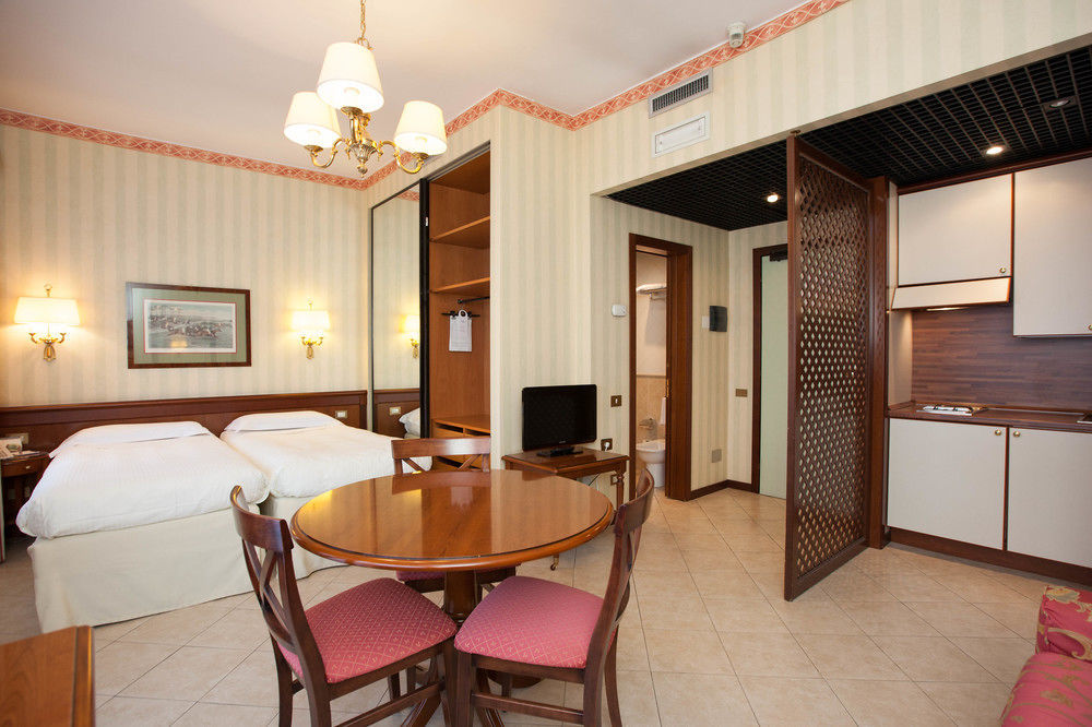 Unaway Hotel & Residence Linea Uno Milano Exterior foto